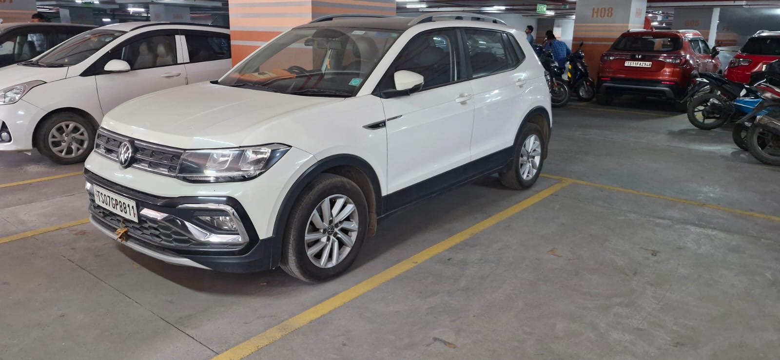 VOLKSWAGEN TAIGUN