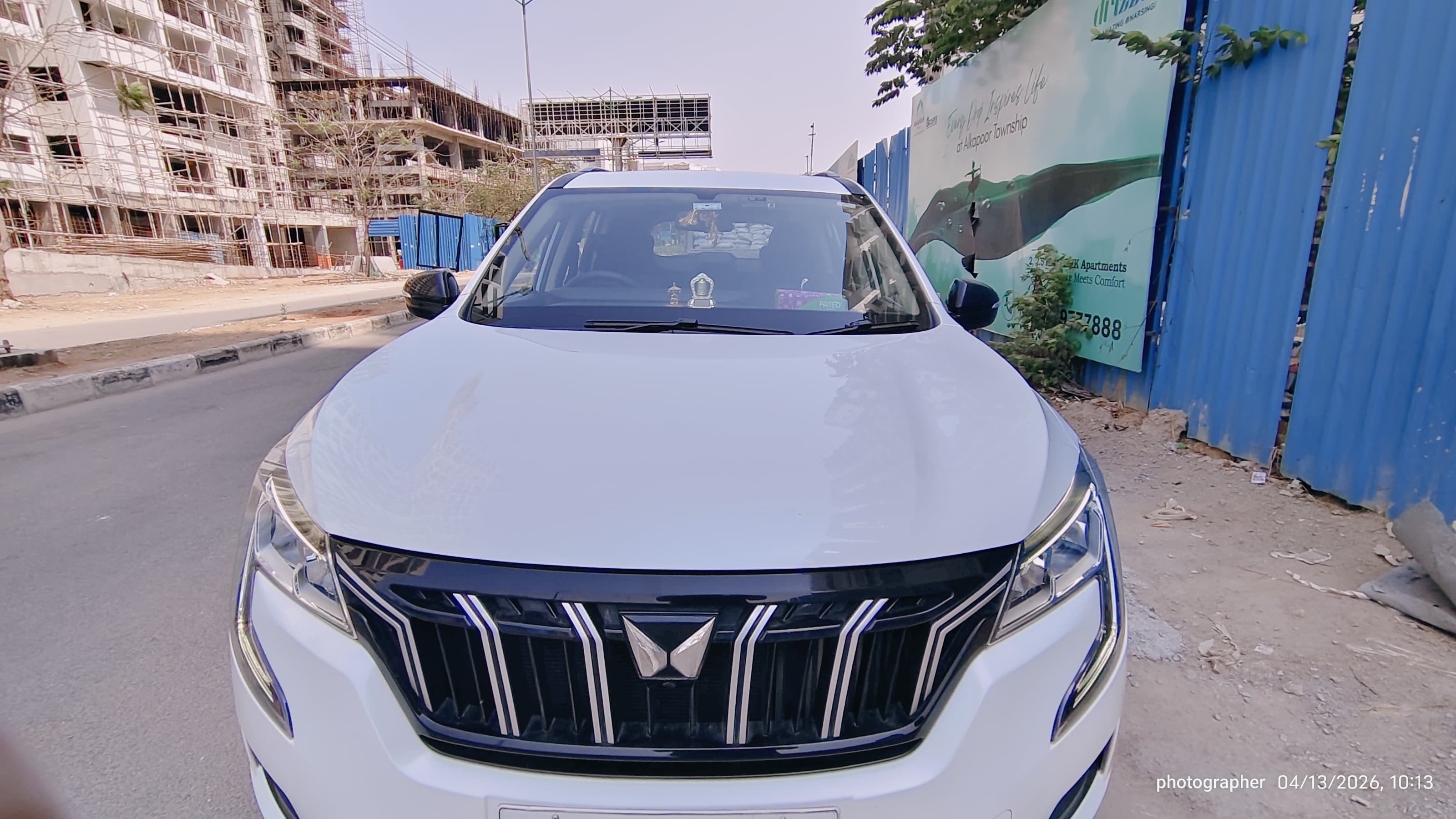 MAHINDRA XUV700